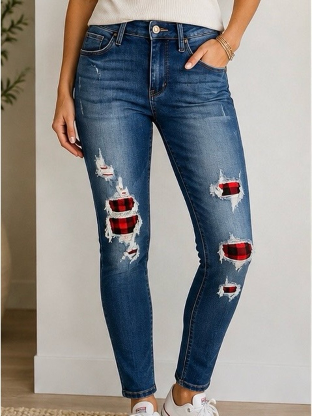 Judy Blue Skinny Jeans Size 1/25 Blue Distressed Red Buffalo Plaid Patch Accents